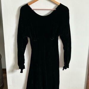 Elizabeth Wayman Vintage Black Velvet Dress